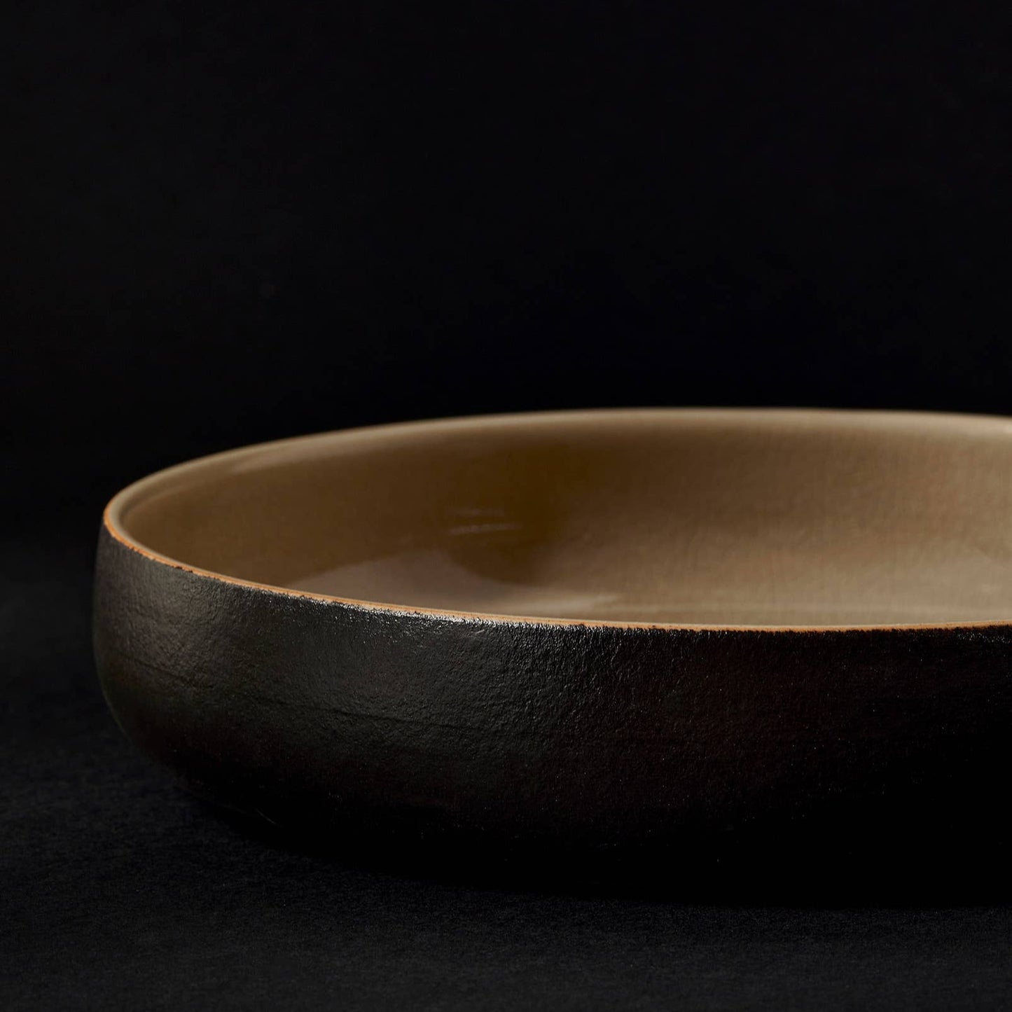 Stoneware Pasta/Salad Plate, 7.9" | Matte Black/Linen