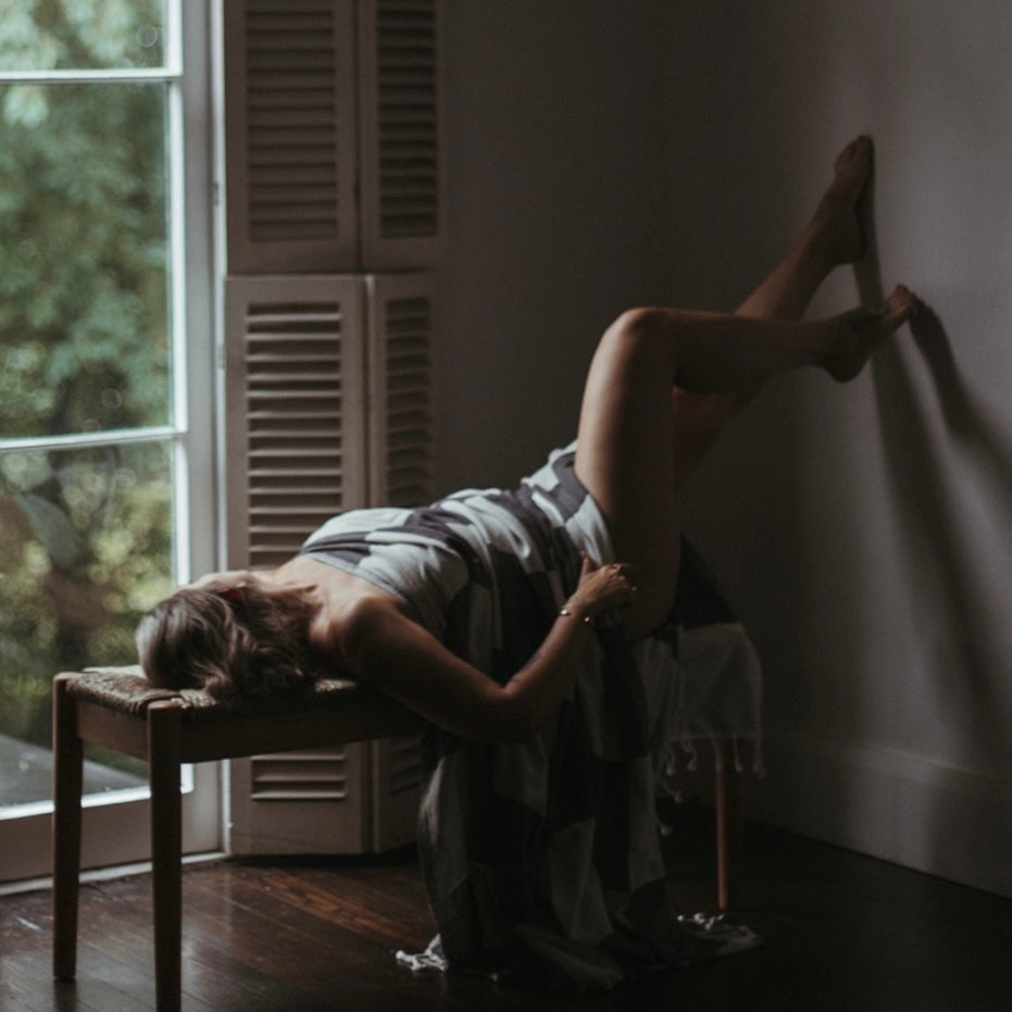 Checkered Throw | Black & Tan
