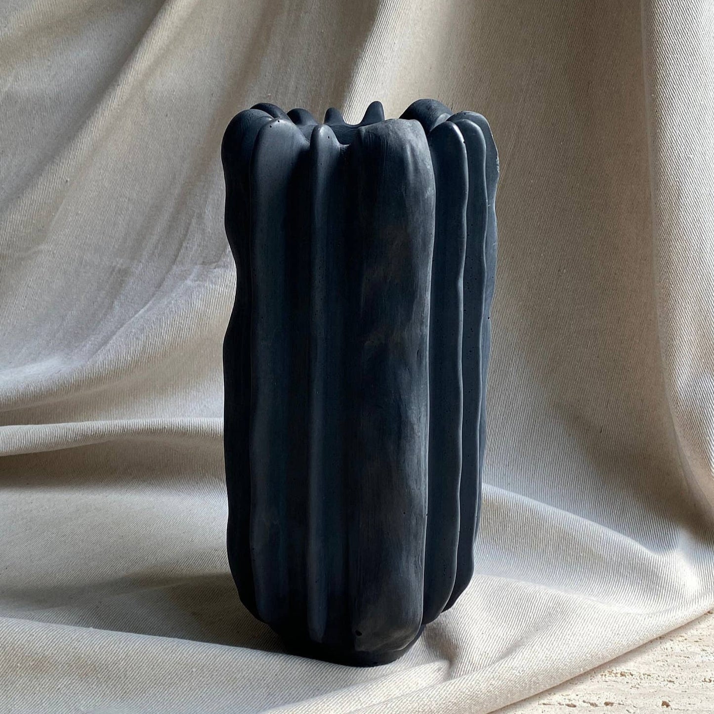 Sculpted Concrete Vase | Black