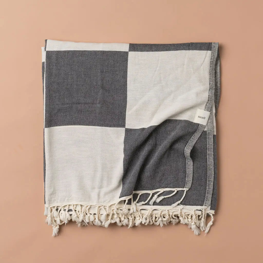 Checkered Throw | Black & Tan