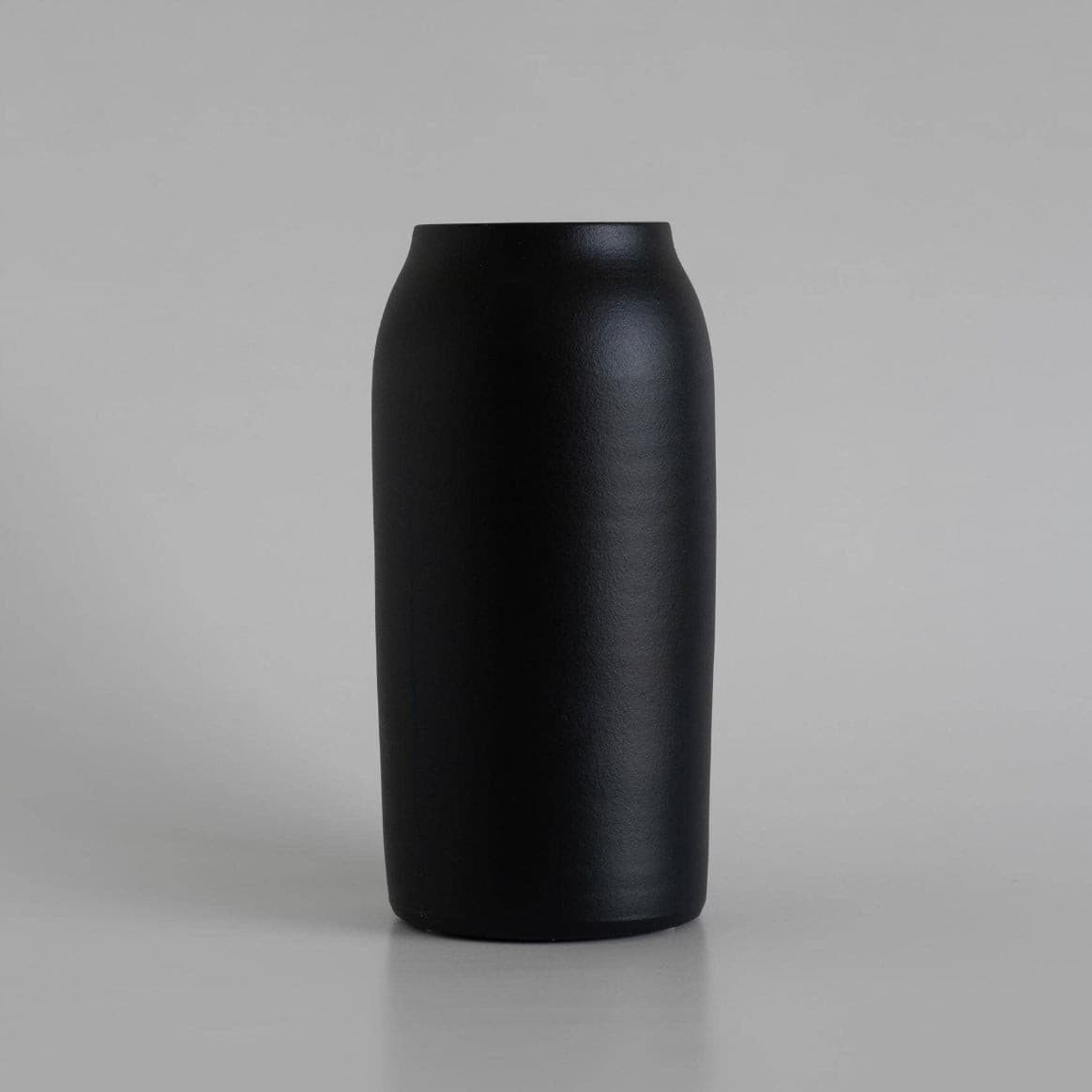 Black Simple Vase