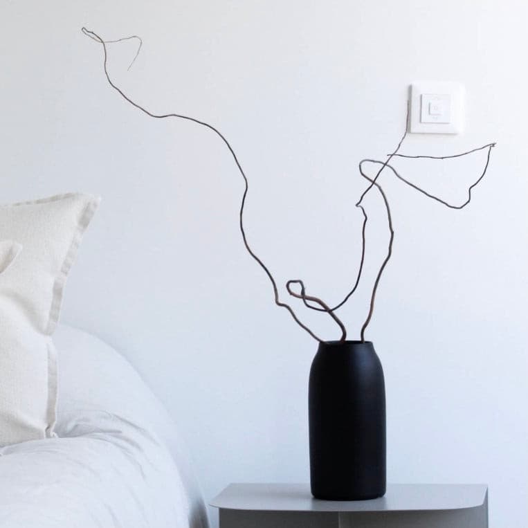 Black Simple Vase