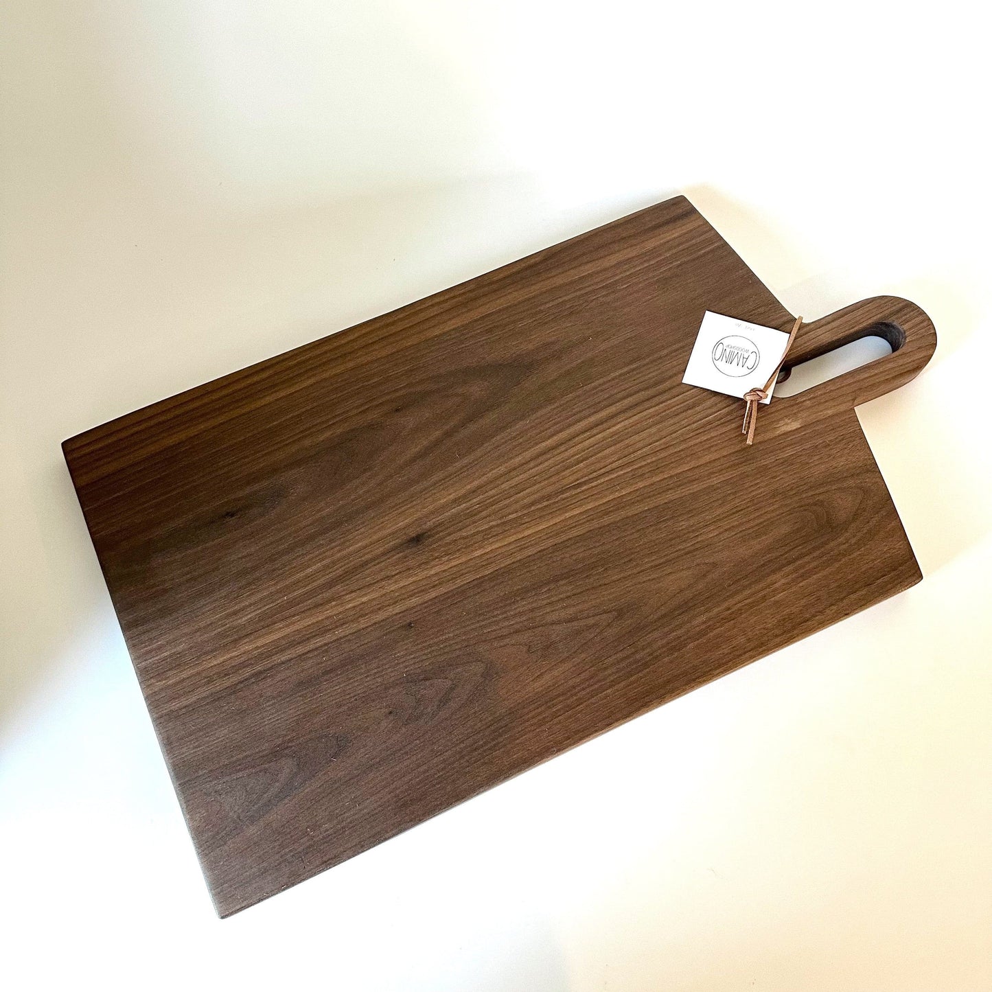 Modern Handled Rectangle Cutting Board | Large