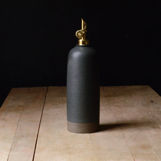 Oil Bottle - Black - 22 Ounces