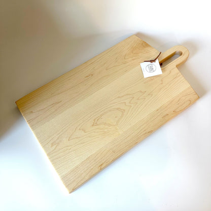 Modern Handled Rectangle Cutting Board | Large
